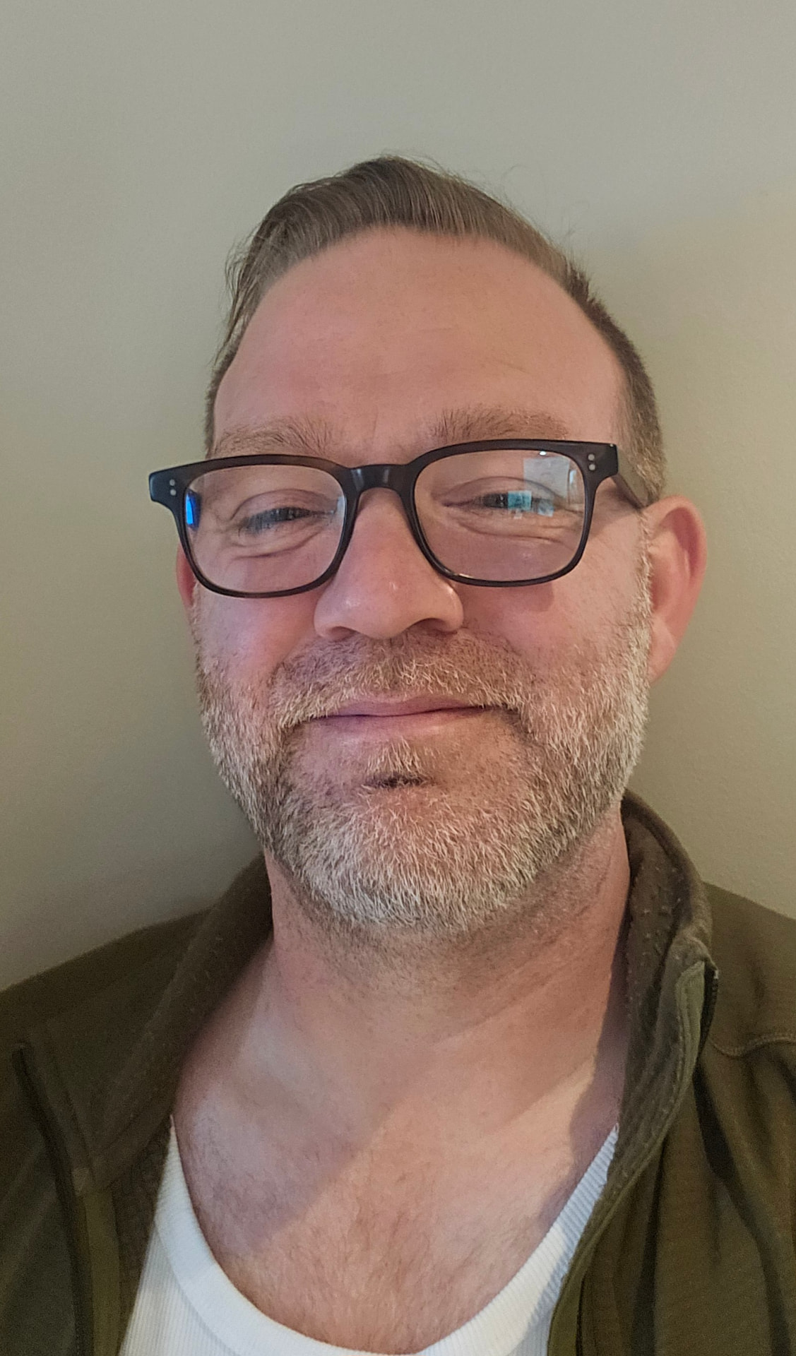August Magnus, Sertifisert takstmann, Takst & Malermester A. Magnus AS